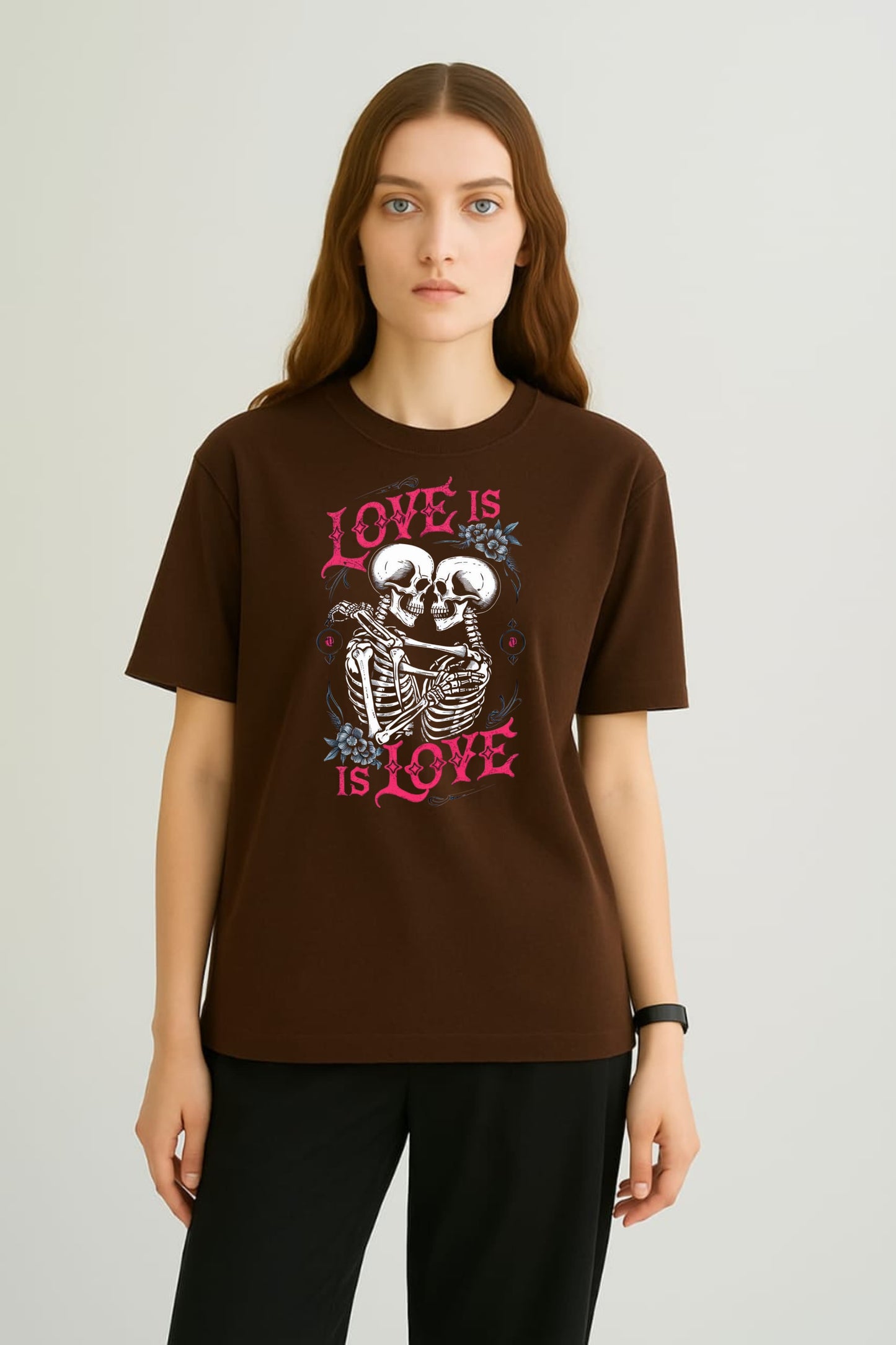 Love is Love – Women's Crewneck T-Shirt