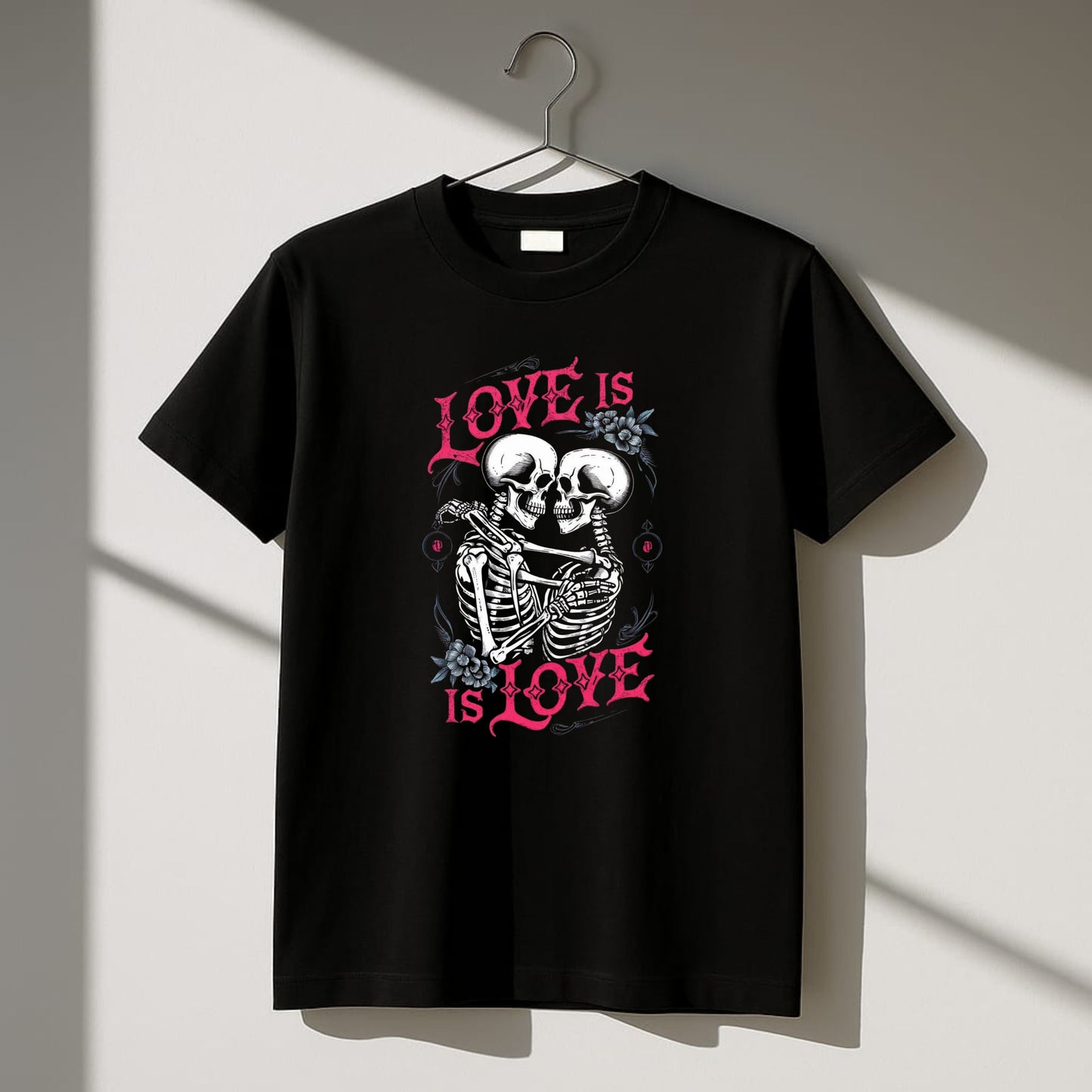 Love is Love – Women's Crewneck T-Shirt