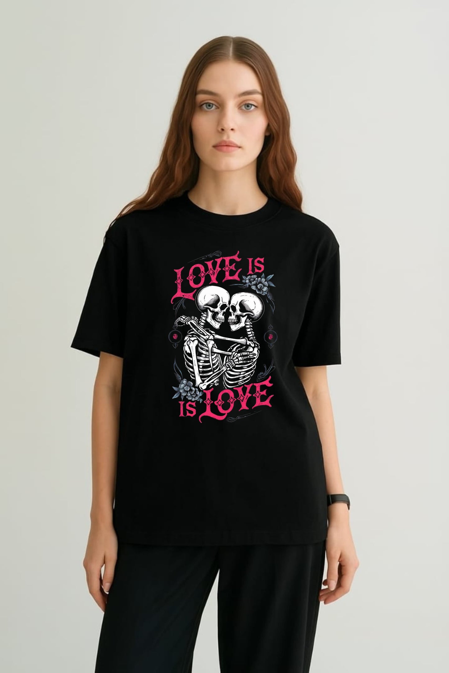 Love is Love – Women's Crewneck T-Shirt